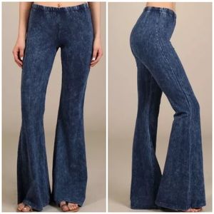 High-Rise Flared Stretch Pants - Blue